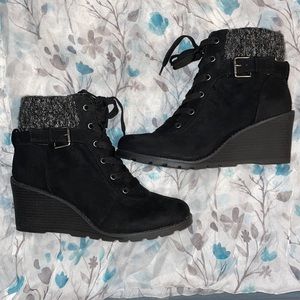 WEDGE BOOTIE - FAUX SUEDE BLACK SIZE 10 (WW)
